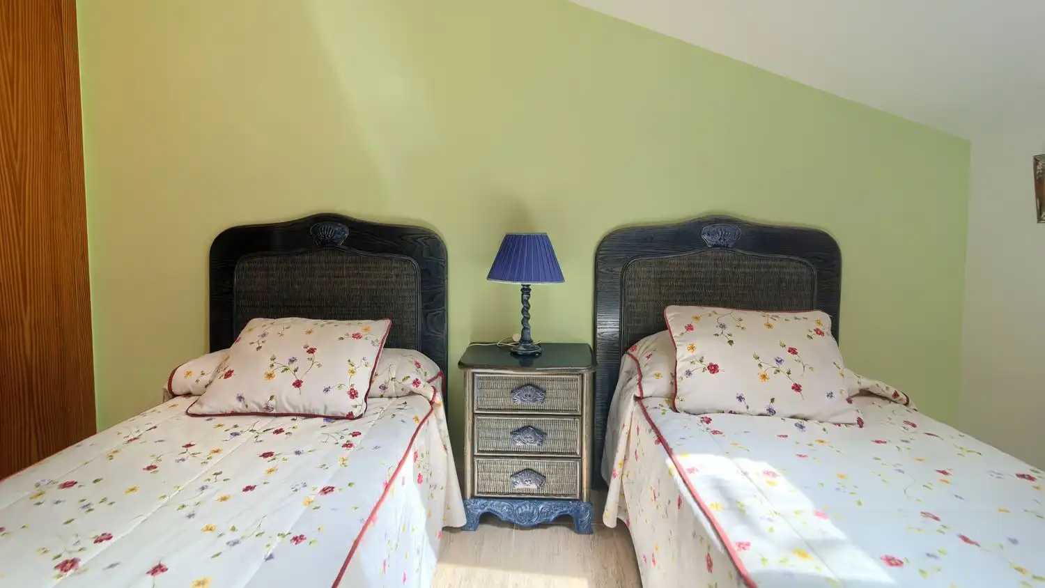 Habitación de Casa o chalet de alquiler en Sagunto / Sagunt con Terraza