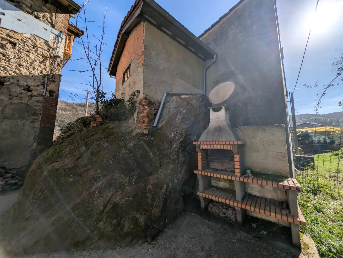 Vista exterior de Casa o chalet en venta en Mieres (Asturias) con Terraza, Trastero y Balcón