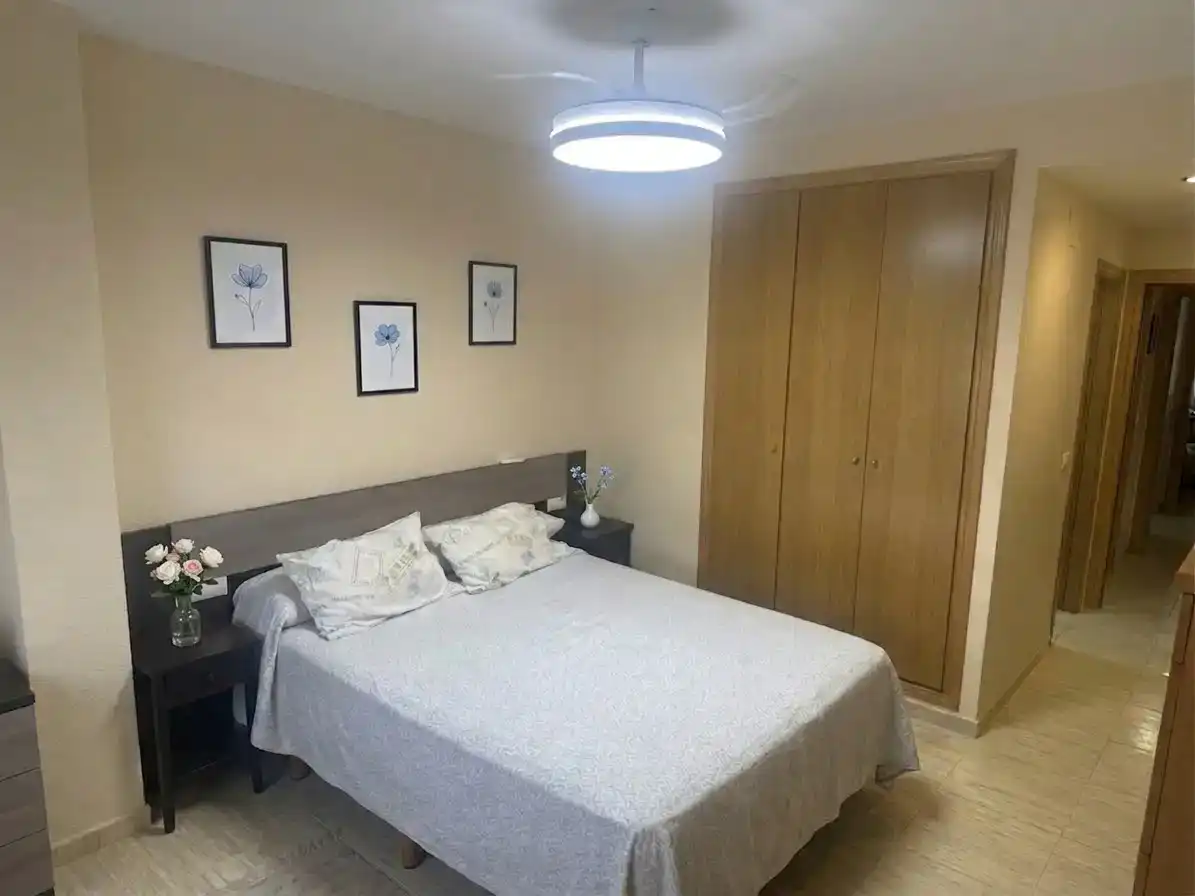 Dormitori de Apartament de lloguer en Oropesa del Mar / Orpesa amb Aire condicionat, Piscina i Balcó