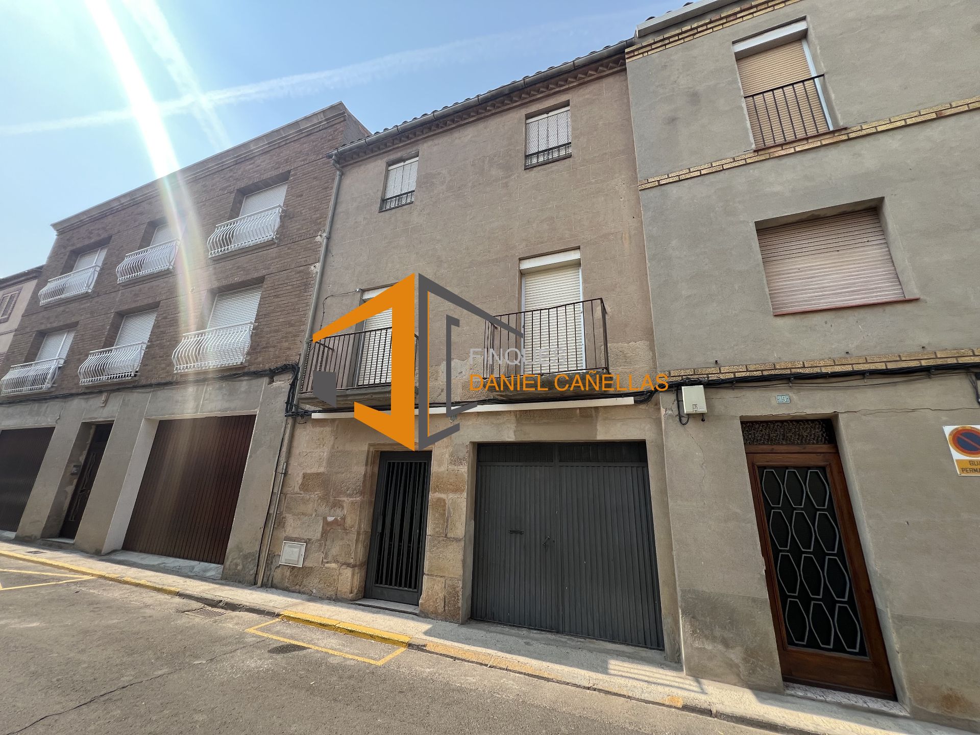 Exterior view of Single-family semi-detached for sale in Vilagrassa  with Air Conditioner, Heating and Terrace