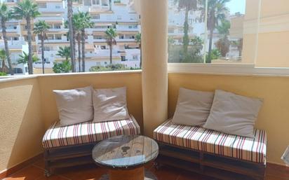 Vista exterior de Apartament en venda en Benalmádena amb Aire condicionat, Terrassa i Piscina comunitària