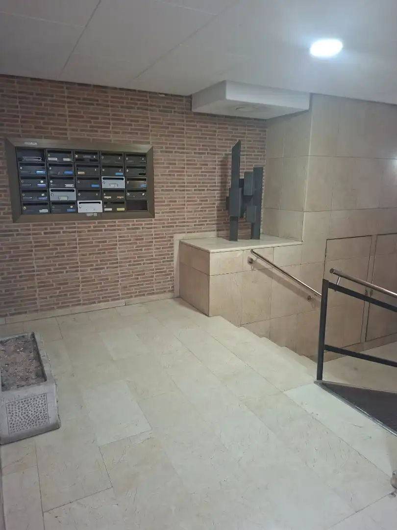 Piso con ascensor en venta en Carrer de València 28, imagen 3