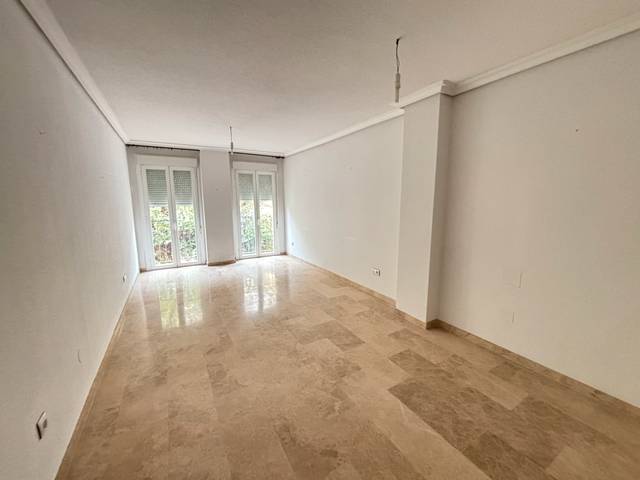 Piso en Venta en Calle Poeta Pablo Alcalde en Andújar