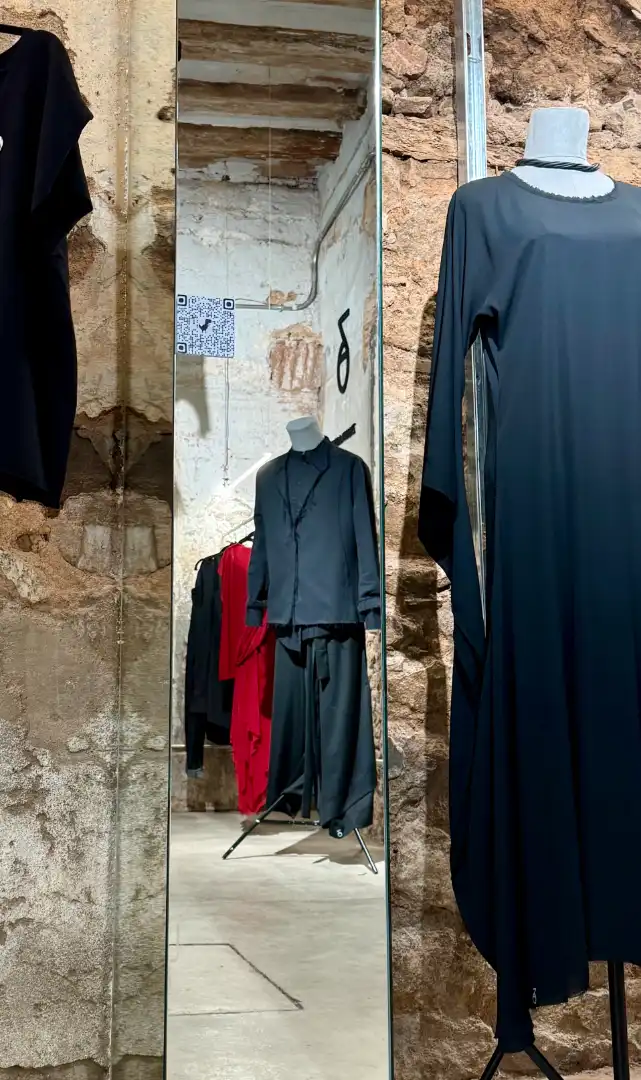 Vista exterior de Local de alquiler en Barcelona con Aire acondicionado, Calefacción y Amueblado
