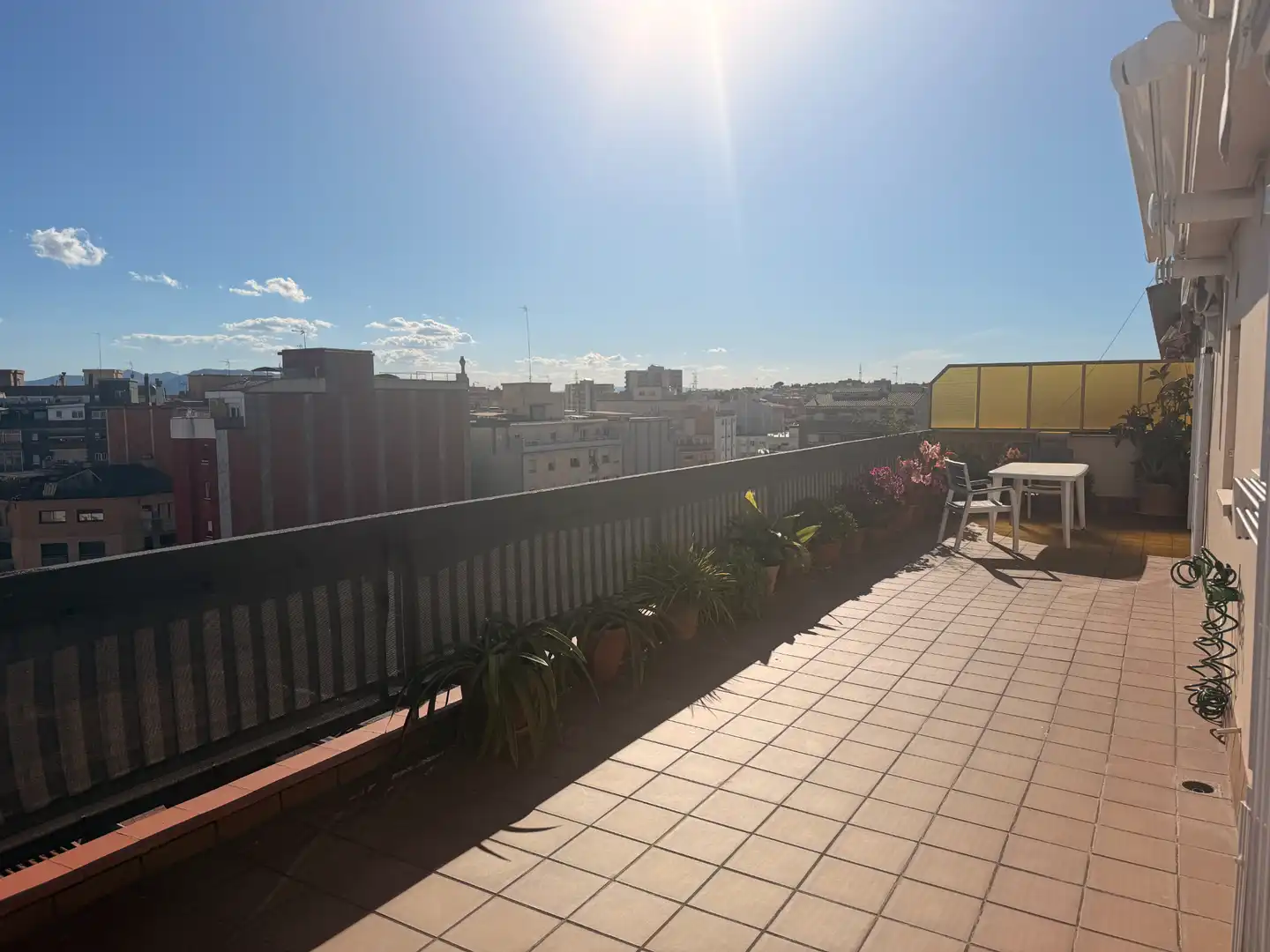 Terraza de Ático para compartir en Rubí con Aire acondicionado, Calefacción y Terraza