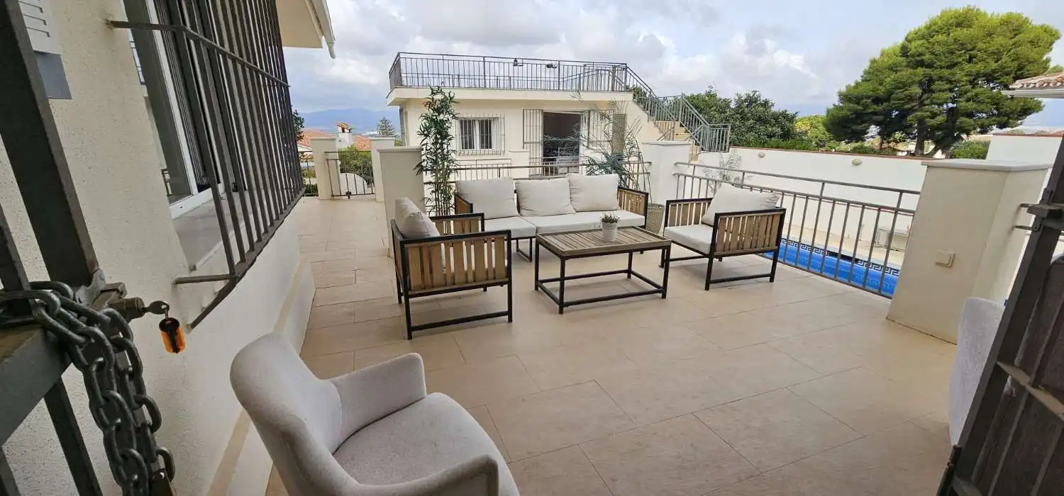 Terrassa de Casa o xalet en venda en Alhaurín de la Torre amb Aire condicionat, Calefacció i Parquet