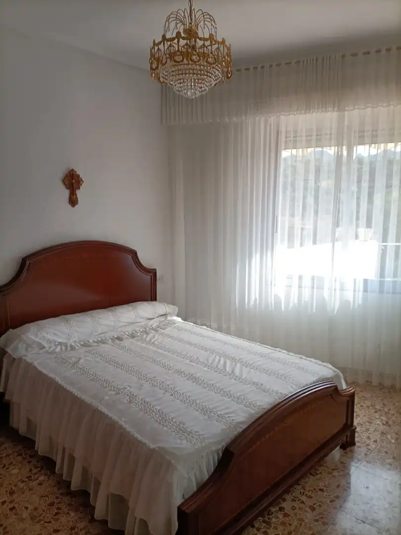 Dormitori de Casa o xalet en venda en Algimia de Almonacid amb Jardí privat, Terrassa i Moblat