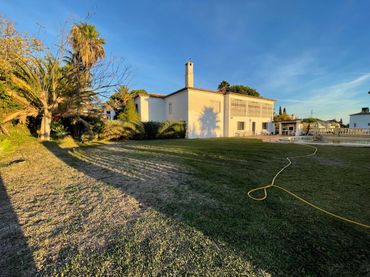 Chalet en venta en Selwo