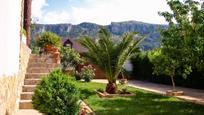 Jardí de Casa o xalet en venda en Cuevas de San Marcos amb Aire condicionat i Piscina