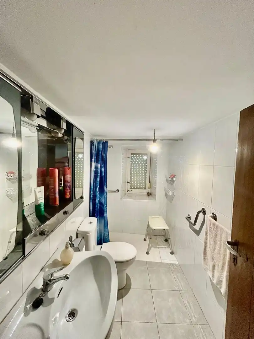 Bathroom of Country homes for sale in Roperuelos del Páramo, León