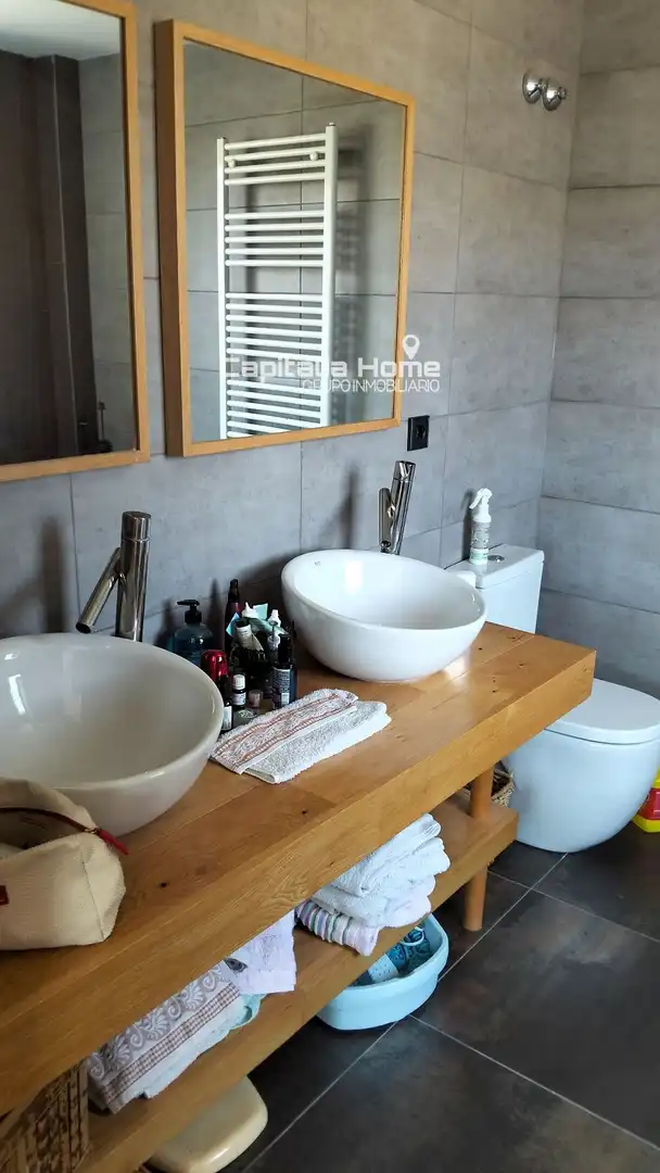 Bany de Casa o xalet en venda en Relleu amb Aire condicionat, Calefacció i Piscina
