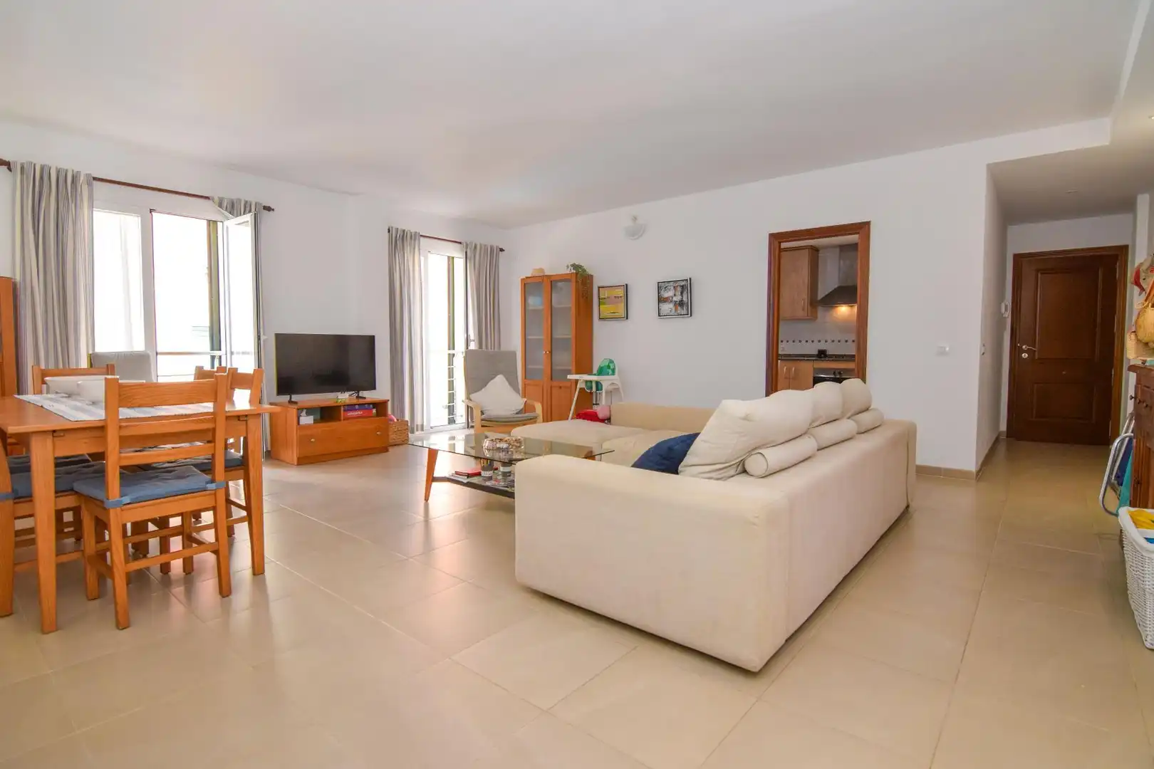 Sala de estar de Piso de alquiler en Artà con Aire acondicionado y Piscina comunitaria