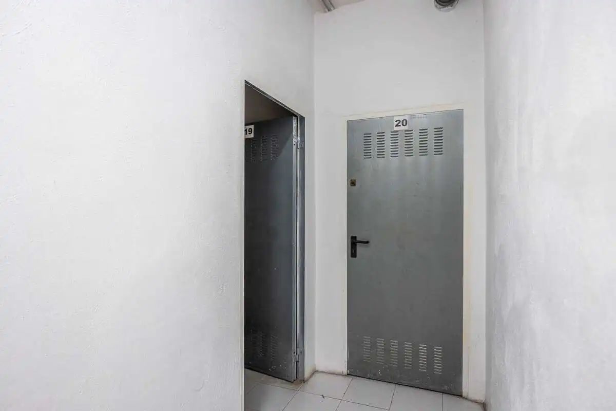 Flat for sale in Sevilla  with Air Conditioner, Heating and Storage room