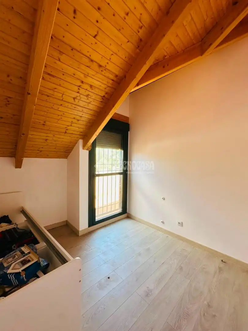 Casa aparellada en venda a Escalona, imagen 11