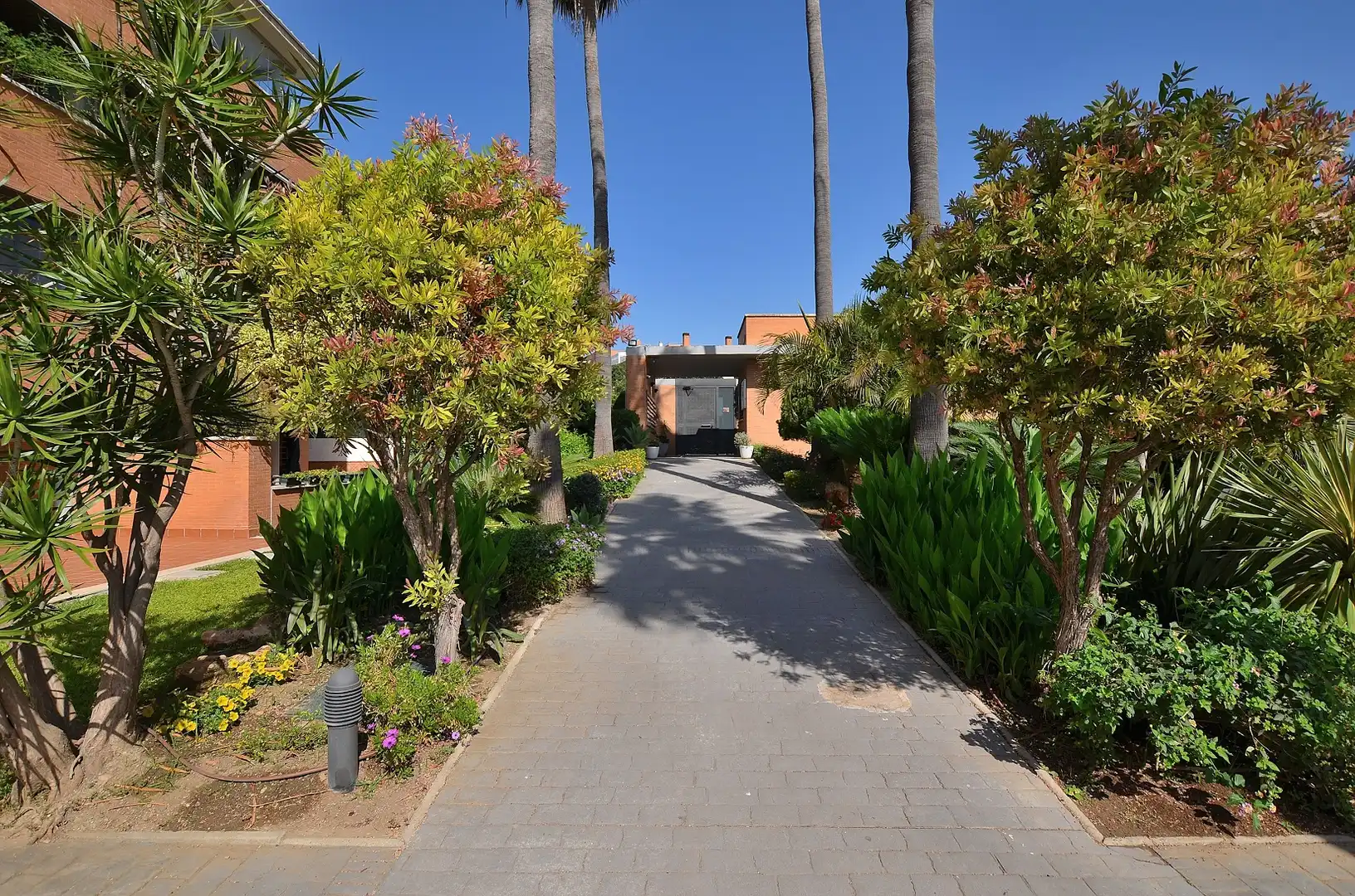 Vista exterior de Piso en venta en Torremolinos con Aire acondicionado, Parquet y Terraza