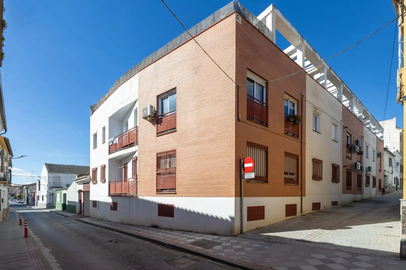Vista exterior de Ático en venta en Atarfe con Aire acondicionado, Terraza y Trastero