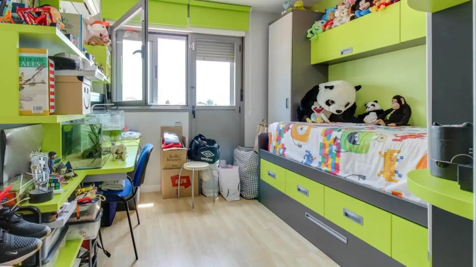 Schlafzimmer von Haus oder Chalet zum Verkauf in Villamayor mit Klimaanlage, Heizung und Privatgarten