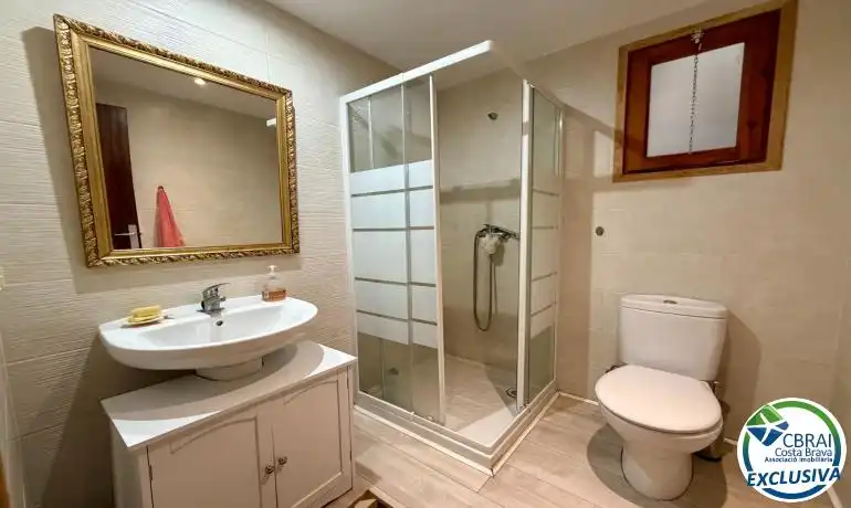 Flat with lift for sale in Avinguda de Rhode, imagen 3