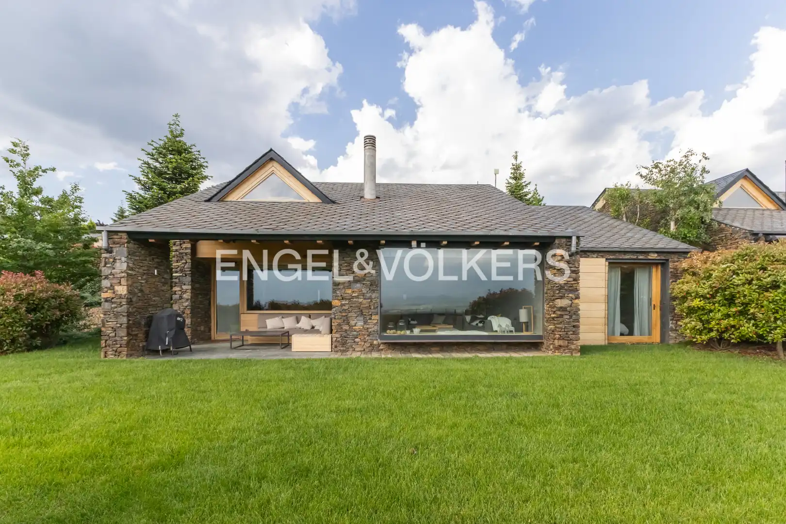 Vista exterior de Casa o chalet de alquiler en Bolvir con Calefacción, Jardín privado y Parquet