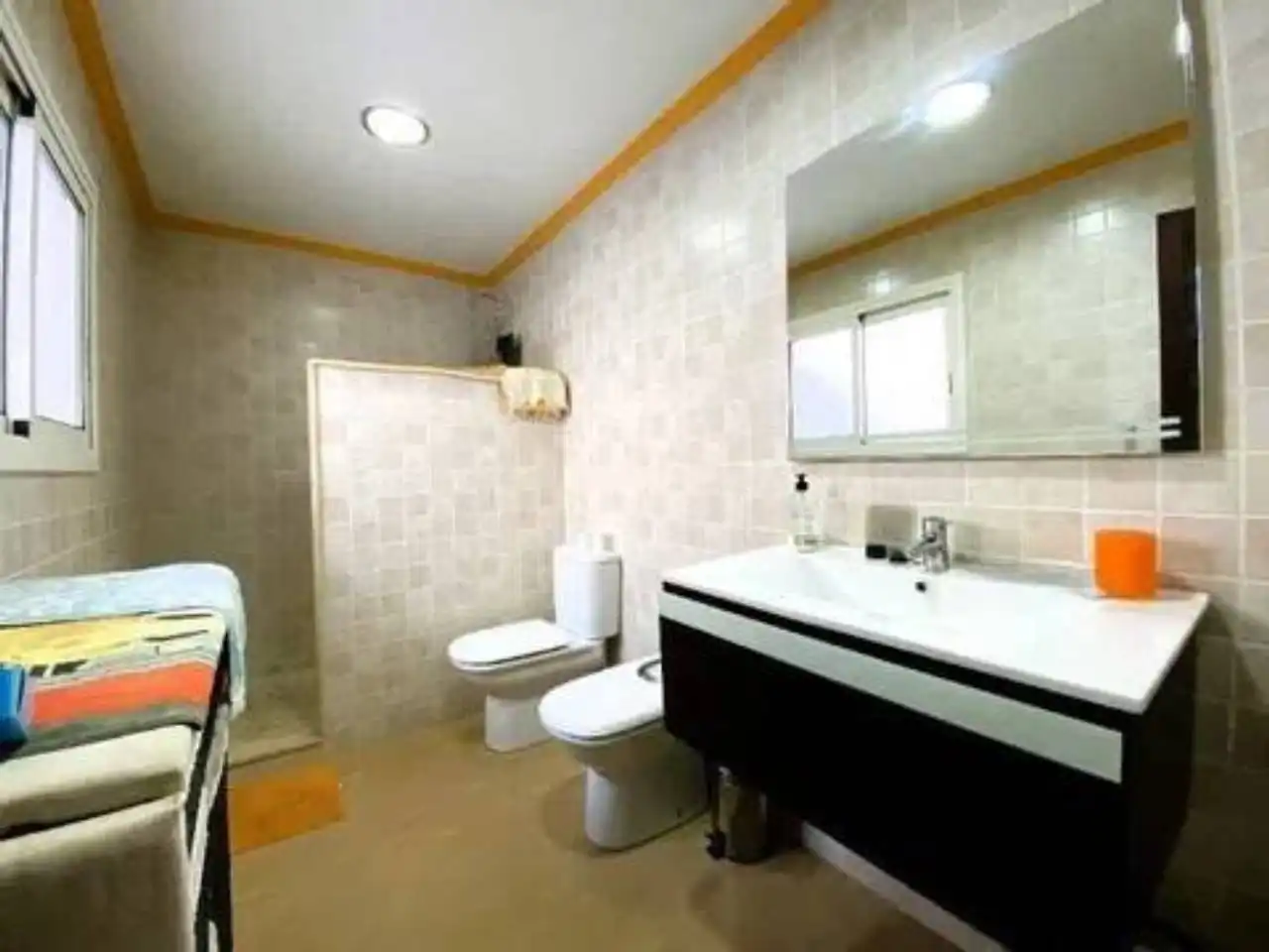Badezimmer von Haus oder Chalet zum Verkauf in El Vendrell mit Klimaanlage und Terrasse