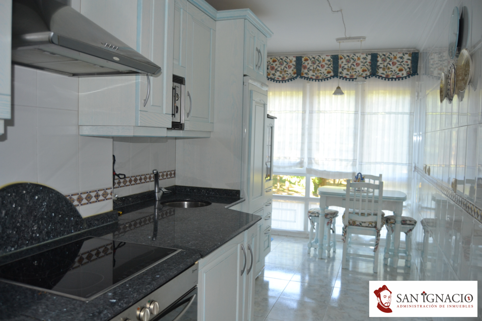 Kitchen of Flat for sale in Villarcayo de Merindad de Castilla la Vieja  with Heating, Parquet flooring and Furnished