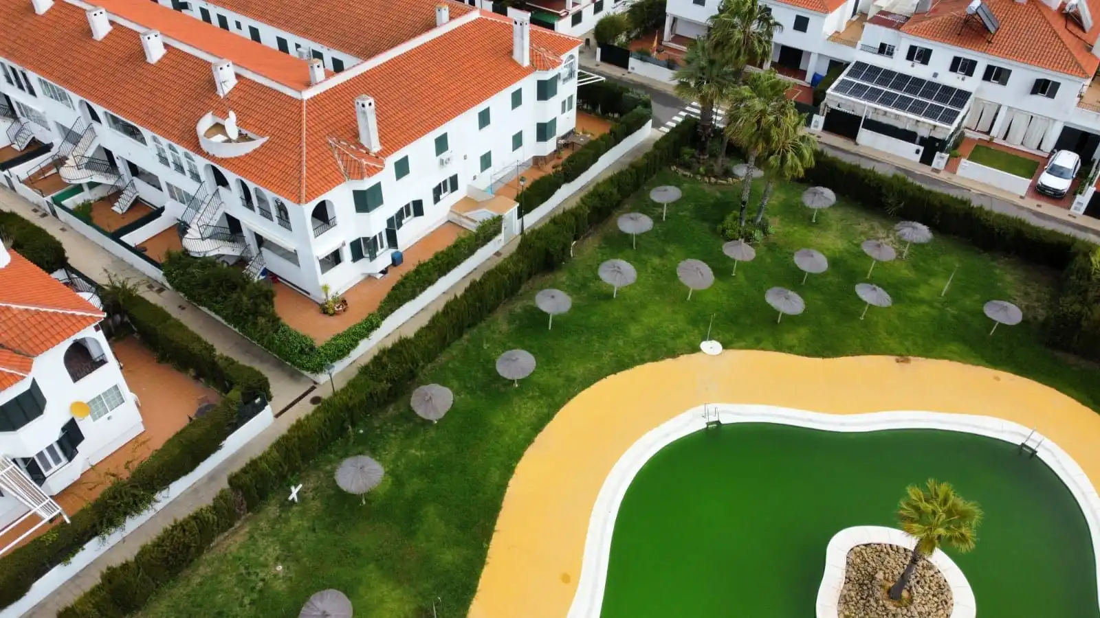 Exterior view of Apartments for rent in El Rompido, Huelva