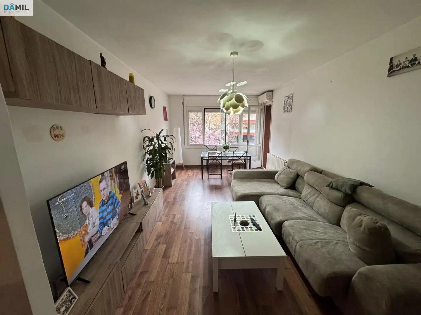 Sala d'estar de Pis en venda en Terrassa amb Aire condicionat, Calefacció i Parquet