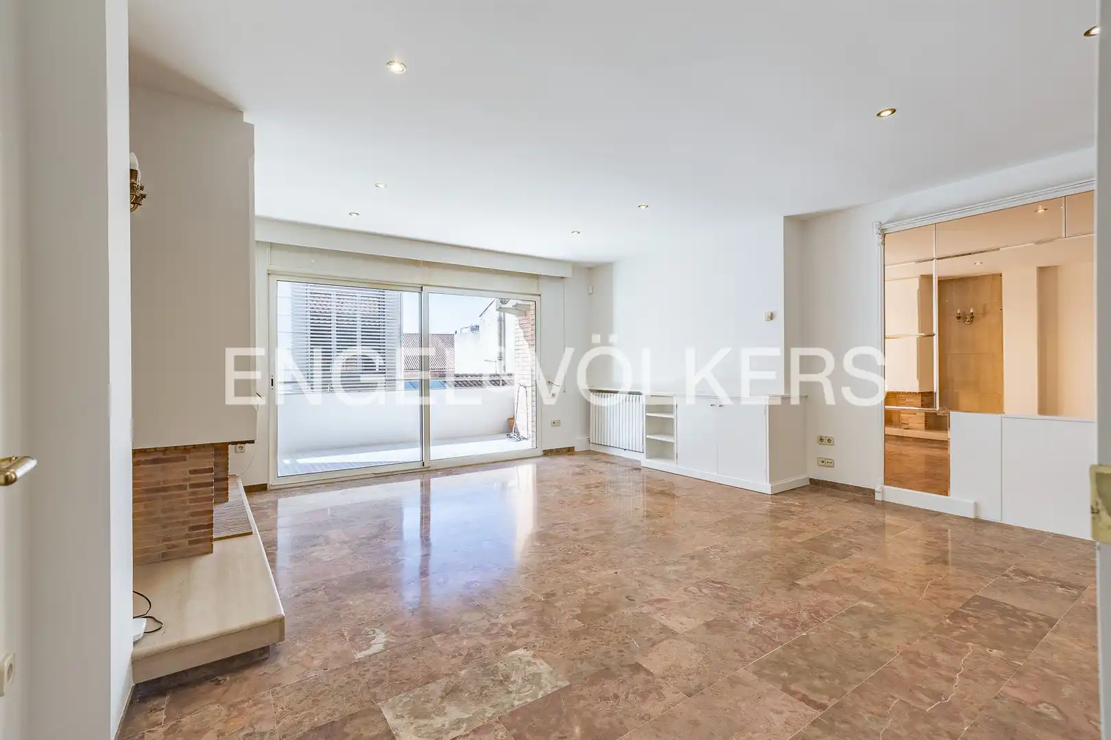 Sala de estar de Dúplex en venta en Terrassa con Aire acondicionado, Calefacción y Terraza