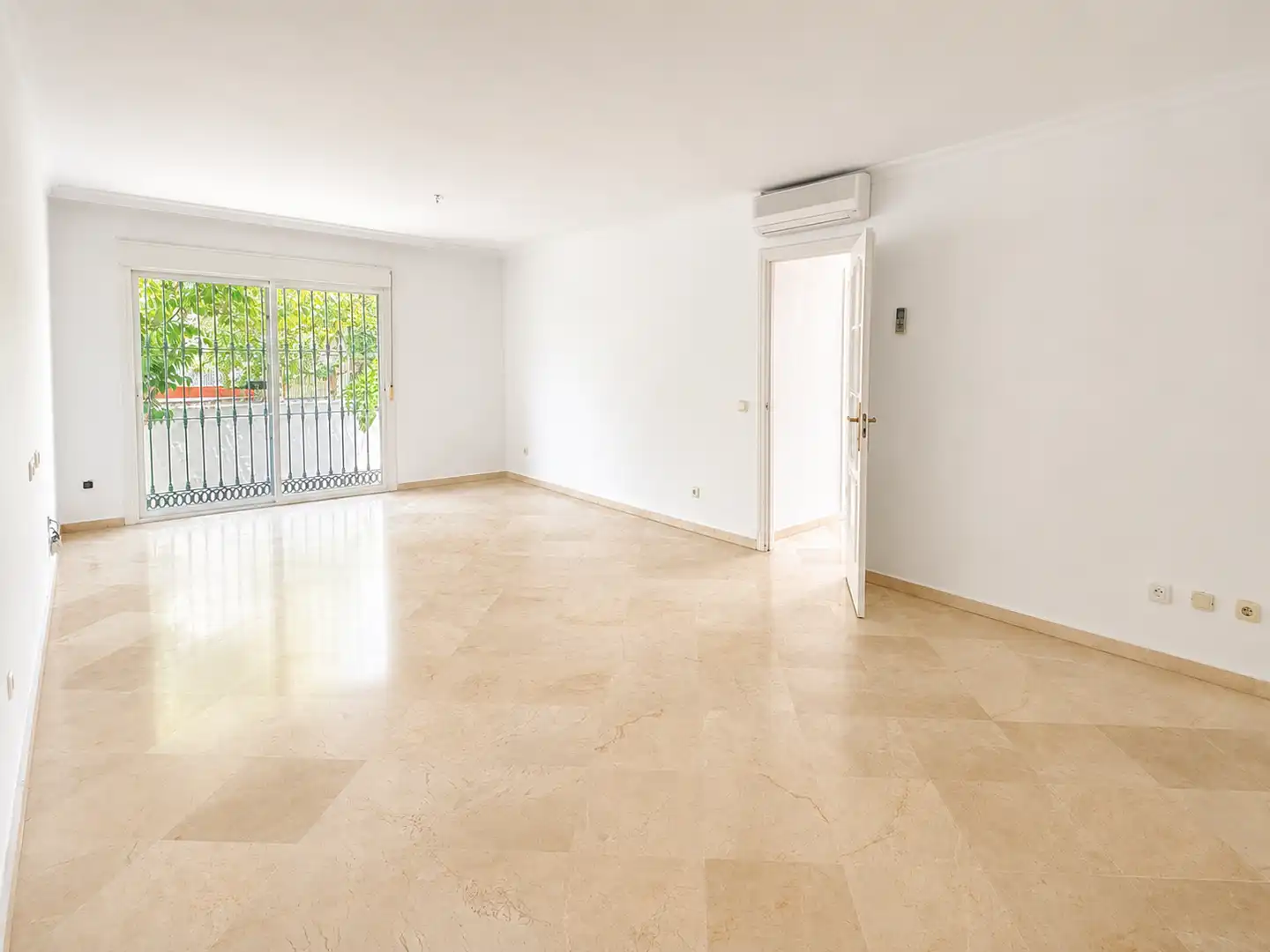 Haus mit Garten zum Verkauf in Milla de Oro, imagen 6