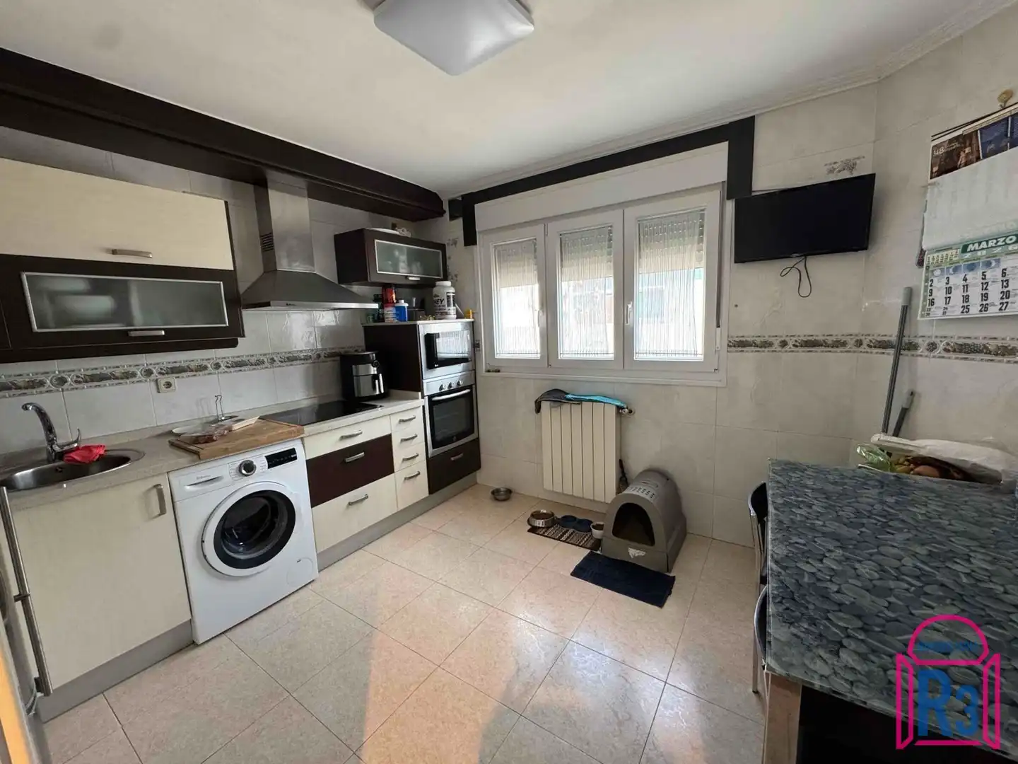 Küche von Einfamilien-Reihenhaus zum Verkauf in San Andrés del Rabanedo mit Heizung und Privatgarten