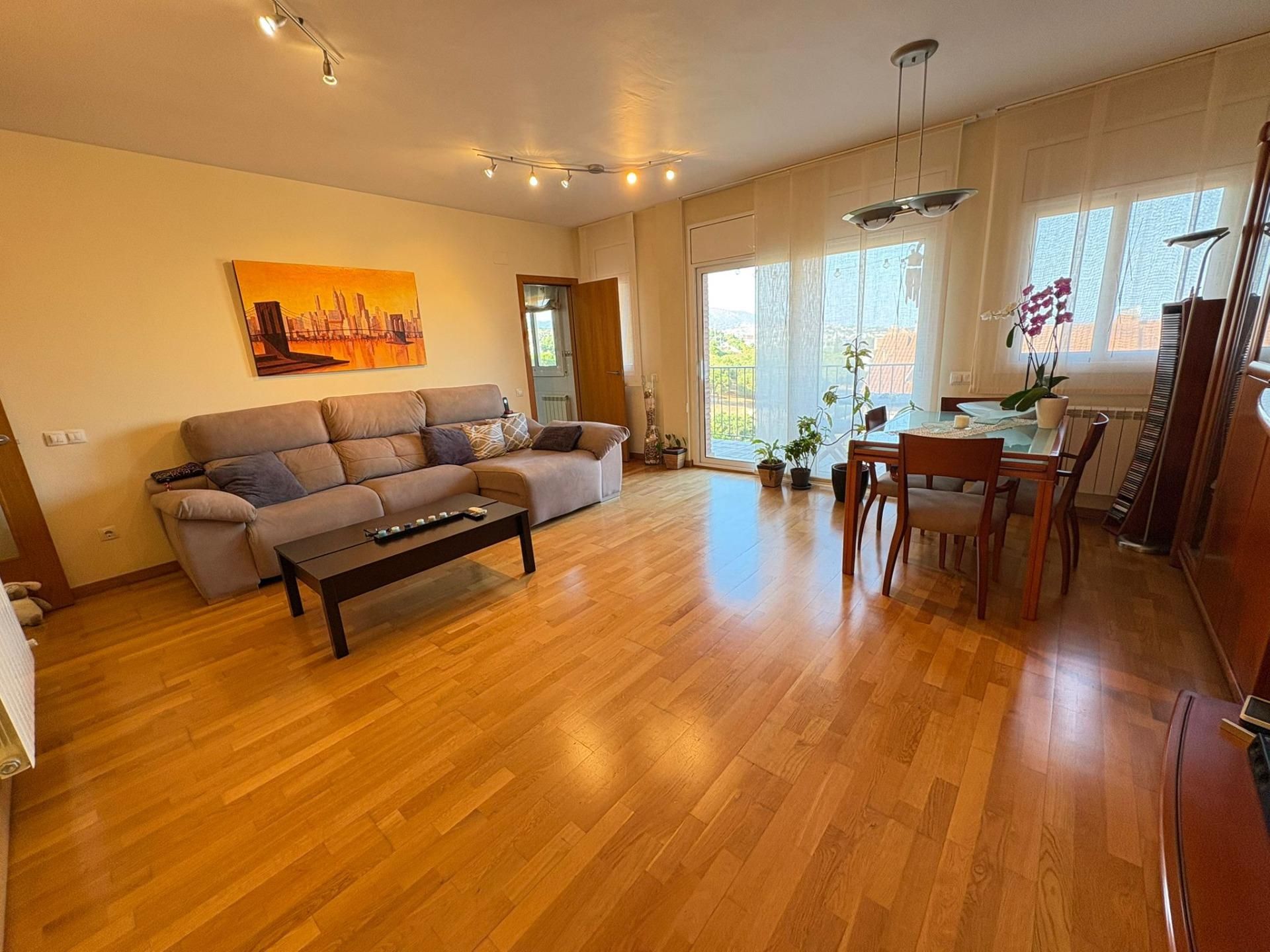 Living room of Flat for sale in Montgat  with Air Conditioner, Heating and Parquet flooring