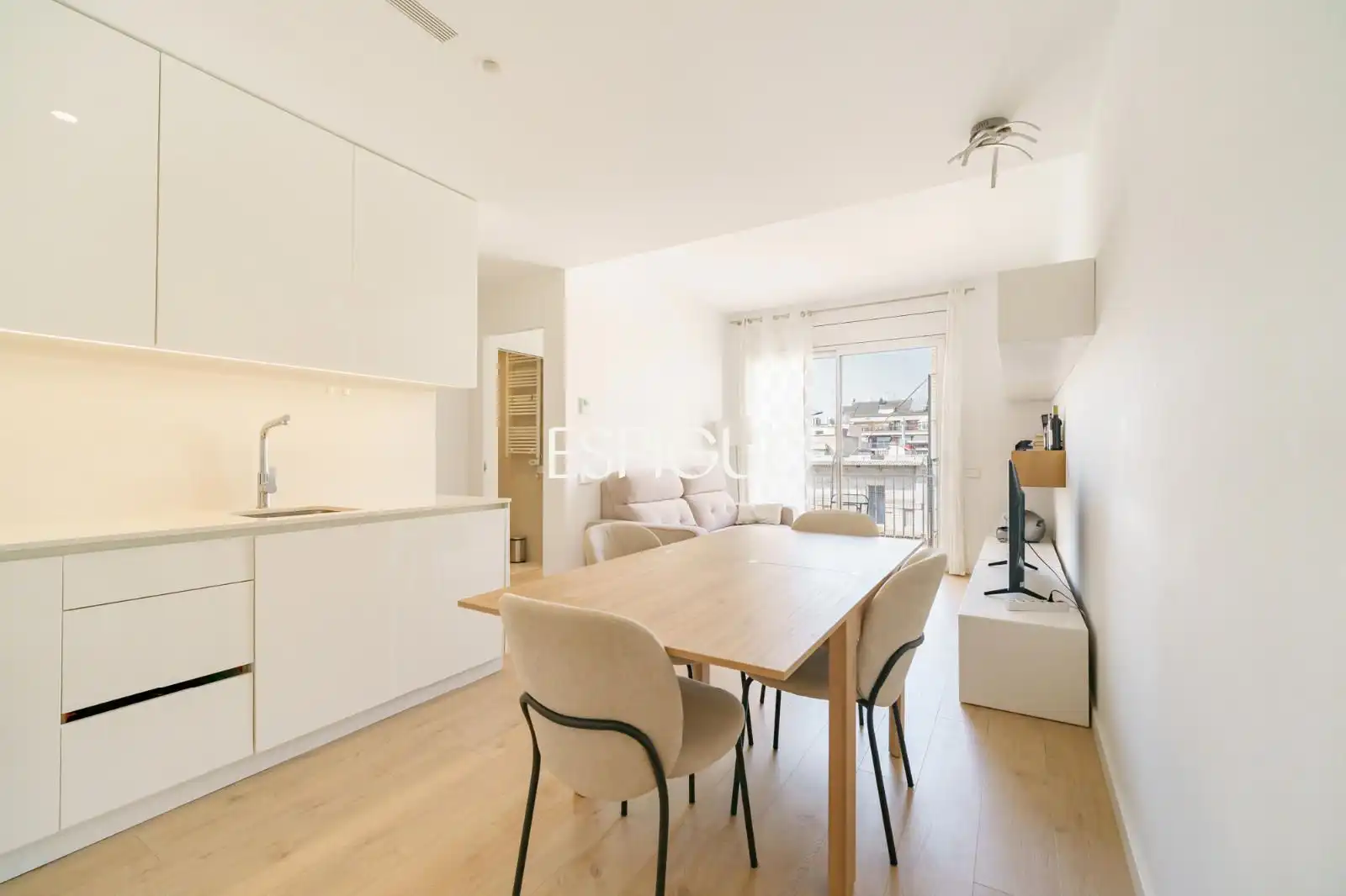 Appartamento con terrazza in vendita a Villarroel