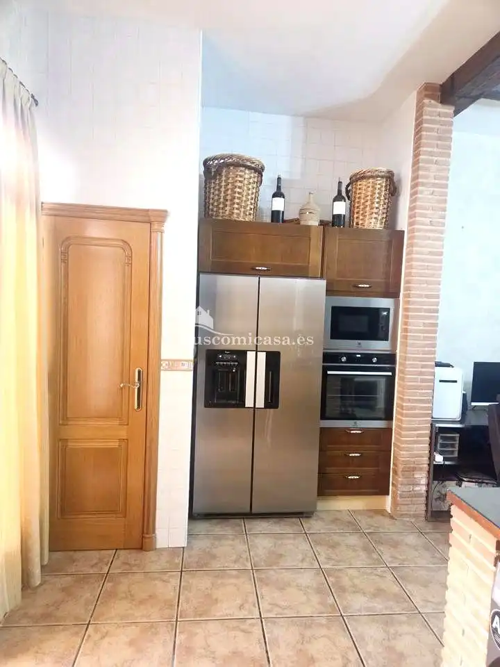 Cuina de Casa adosada en venda en Torredonjimeno amb Aire condicionat, Calefacció i Piscina