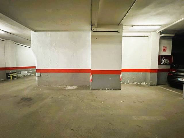 Garaje en Venta en Calle Cristo de la Vera Cruz en Tres Olivos - Valverde