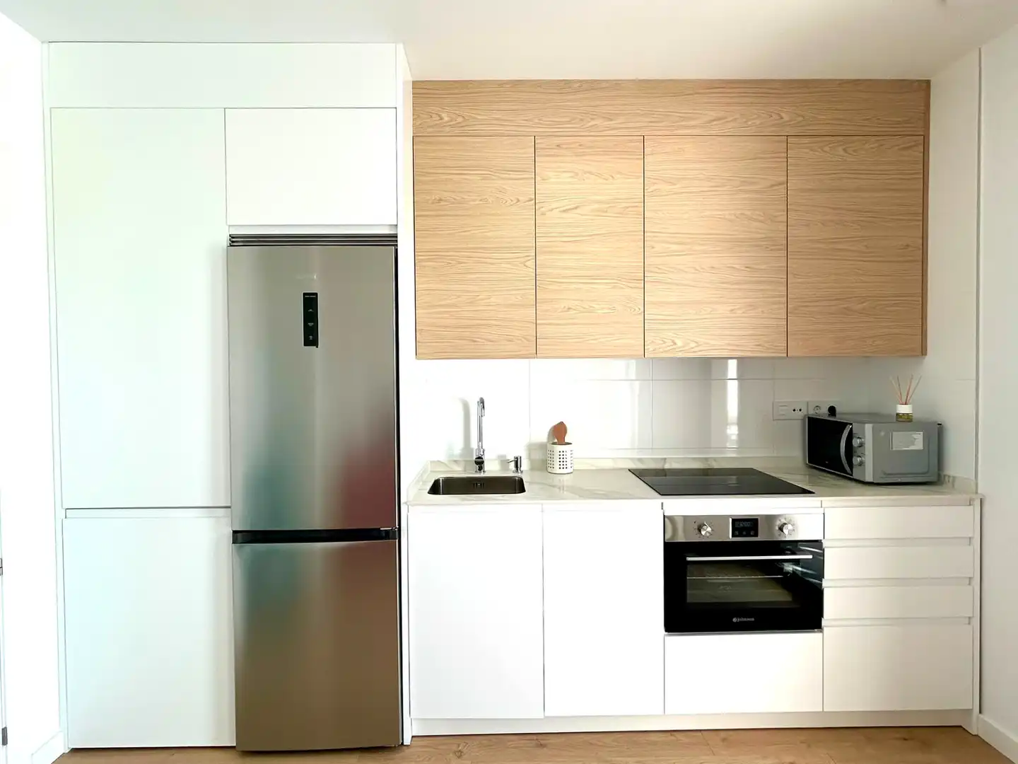 Kitchen of Flat for rent in Granada  with Air Conditioner, Heating and Terrace