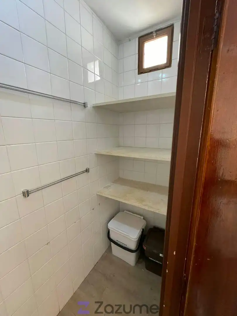Badezimmer von Wohnung zur Miete in Ontinyent mit Klimaanlage, Abstellraum und Möbliert