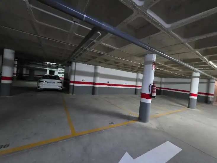 Parking de Apartamento en venta en La Manga del Mar Menor con Terraza, Amueblado y Piscina comunitaria