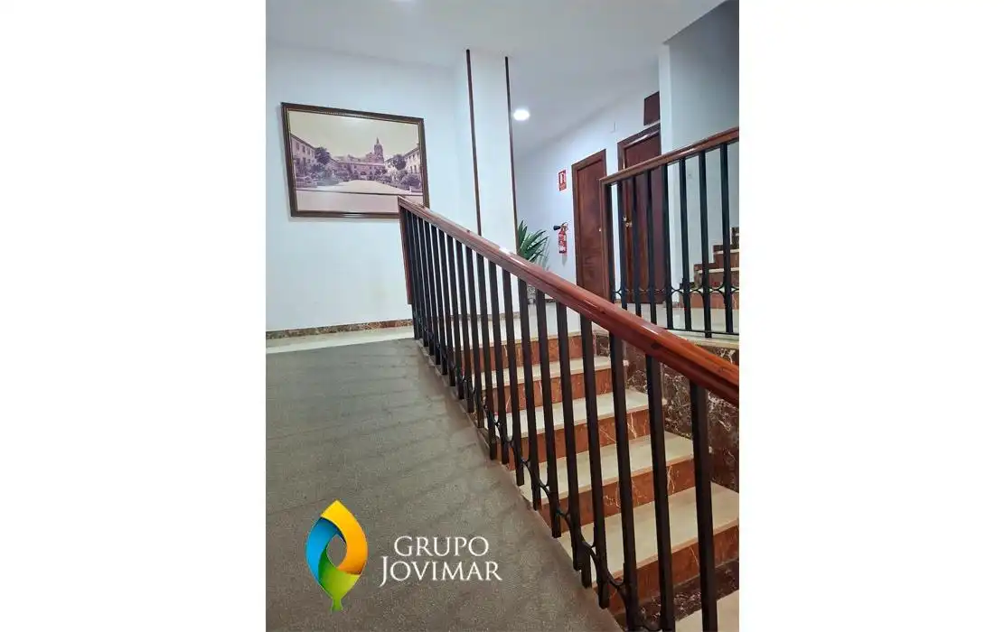 Piso en venta en Guadix con Calefacción, Terraza y Amueblado