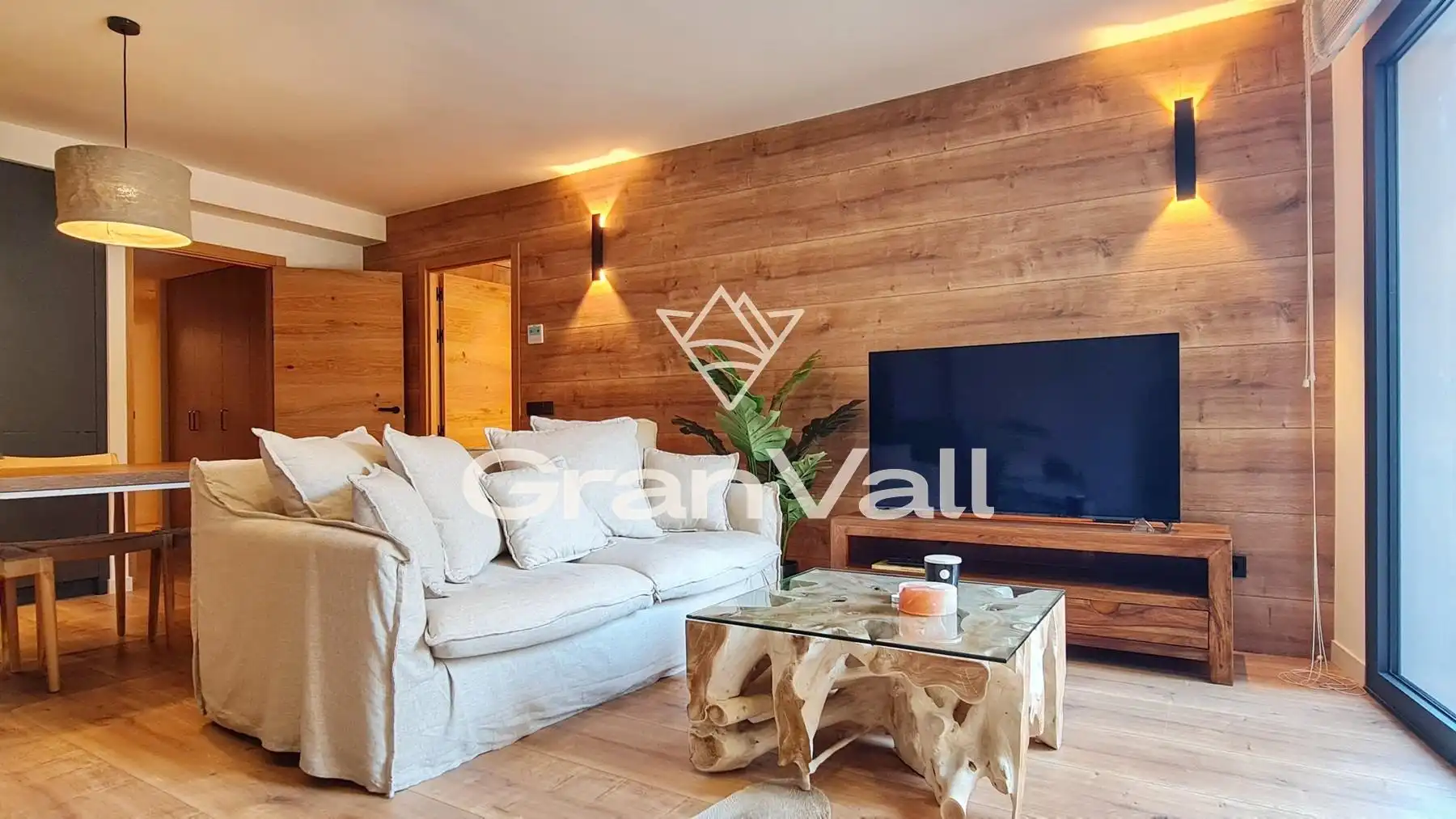 Sala d'estar de Apartament en venda en Puigcerdà amb Calefacció, Terrassa i Traster