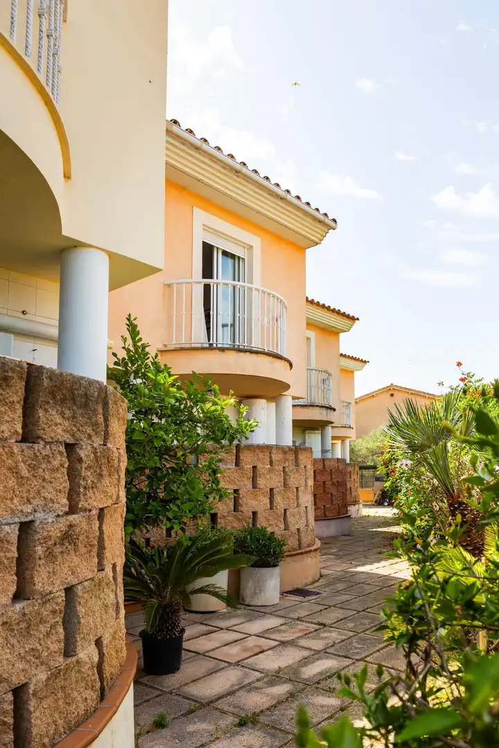 Vista exterior de Dúplex en venda en Alcúdia amb Aire condicionat, Terrassa i Balcó