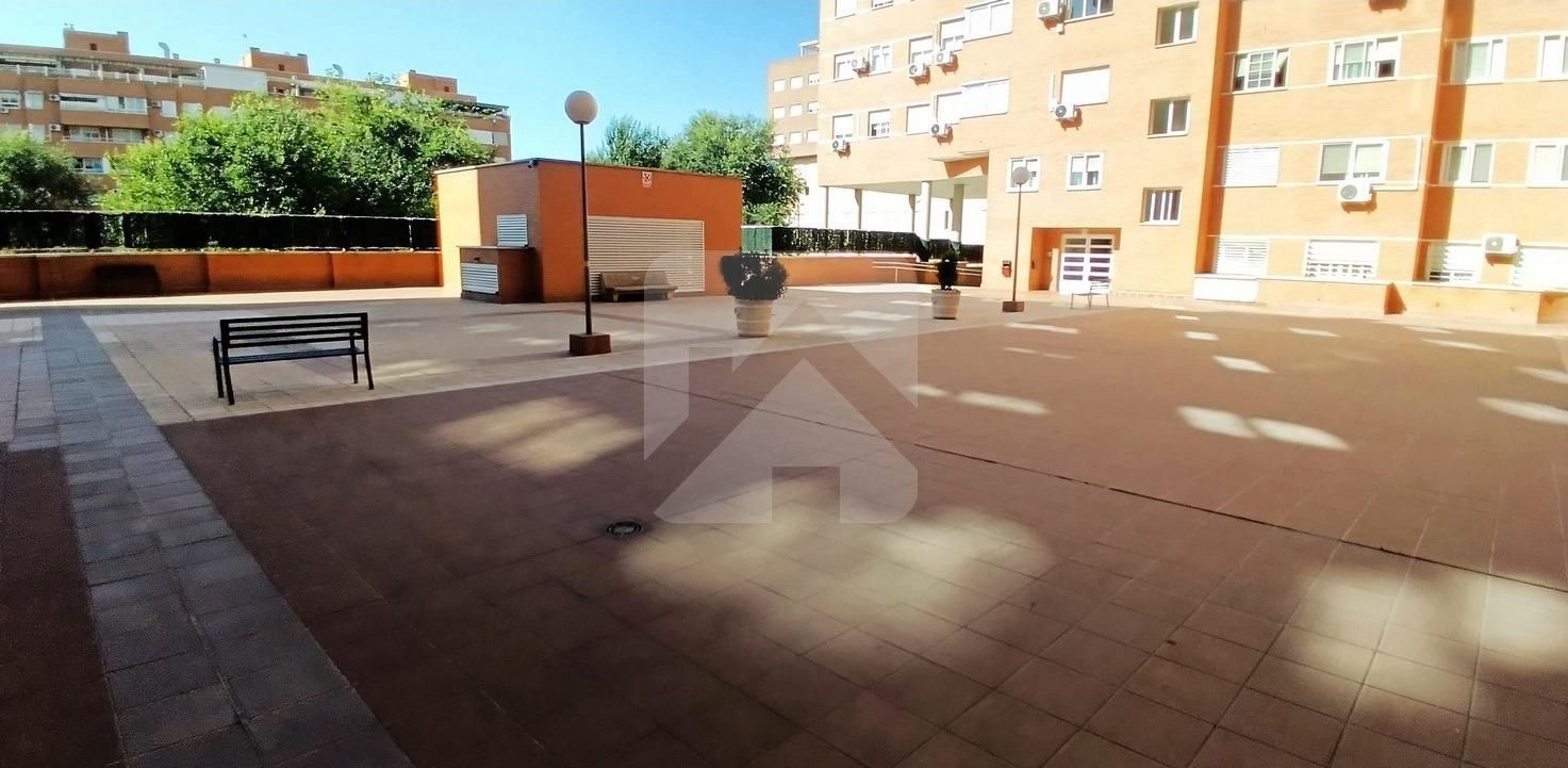 Aparcament de Pis en venda en Valdemoro amb Calefacció i Traster