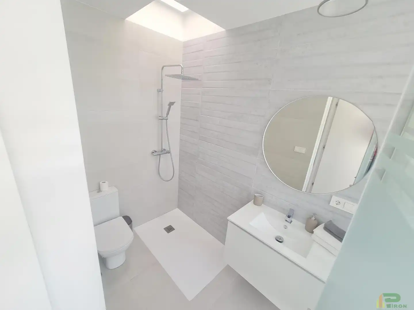 Dúplex en venta en Hacienda San Julian, La Hoya