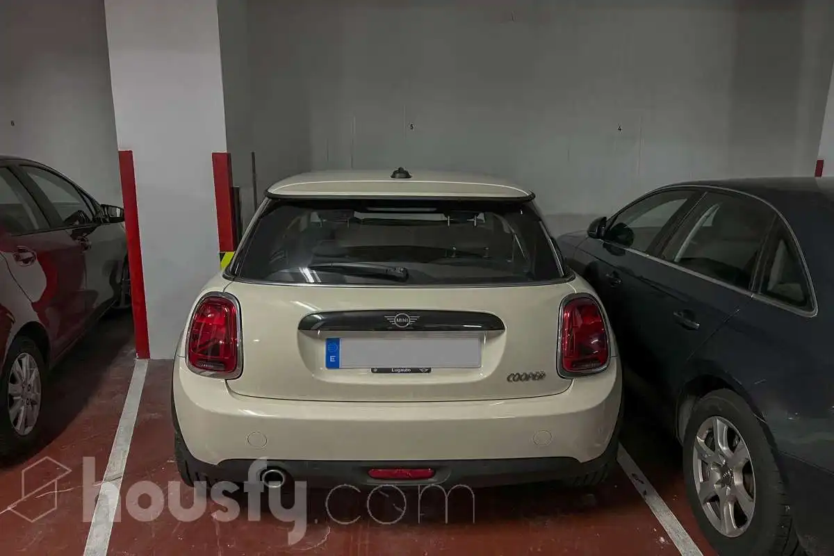 Aparcament de Pis en venda en Ferrol amb Aire condicionat, Calefacció i Parquet