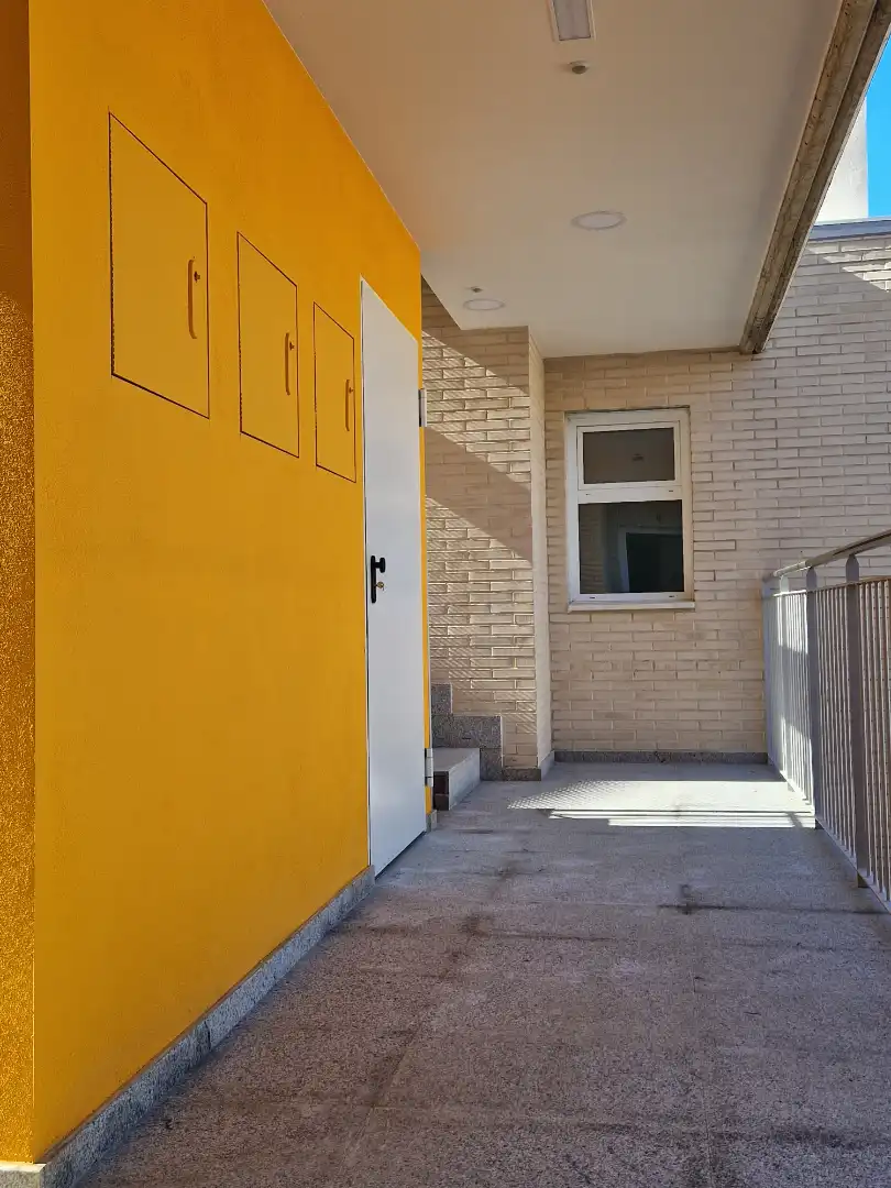 Exterior view of Flat for sale in Zaragoza  with Air Conditioner, Heating and Parquet flooring