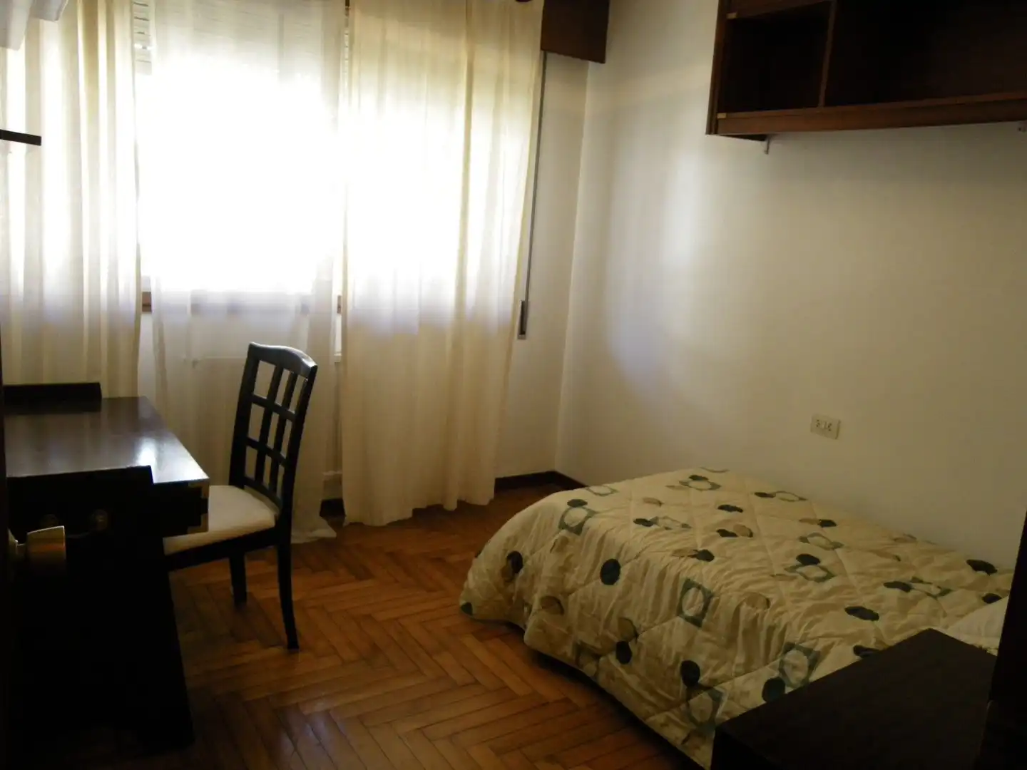 Bedroom of Flat for rent in Vigo 