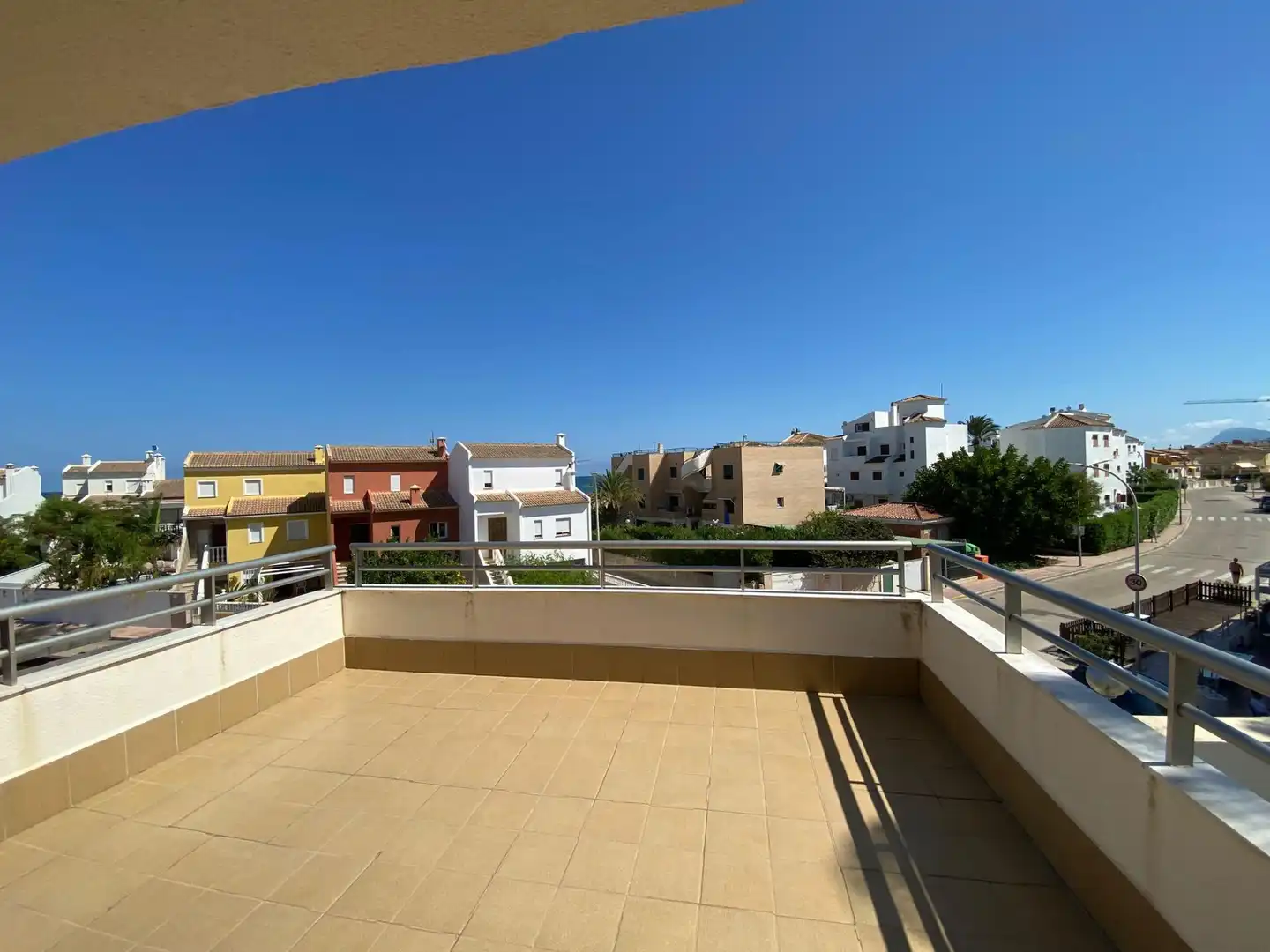 Terrassa de Casa adosada en venda en Oliva amb Aire condicionat, Calefacció i Jardí privat