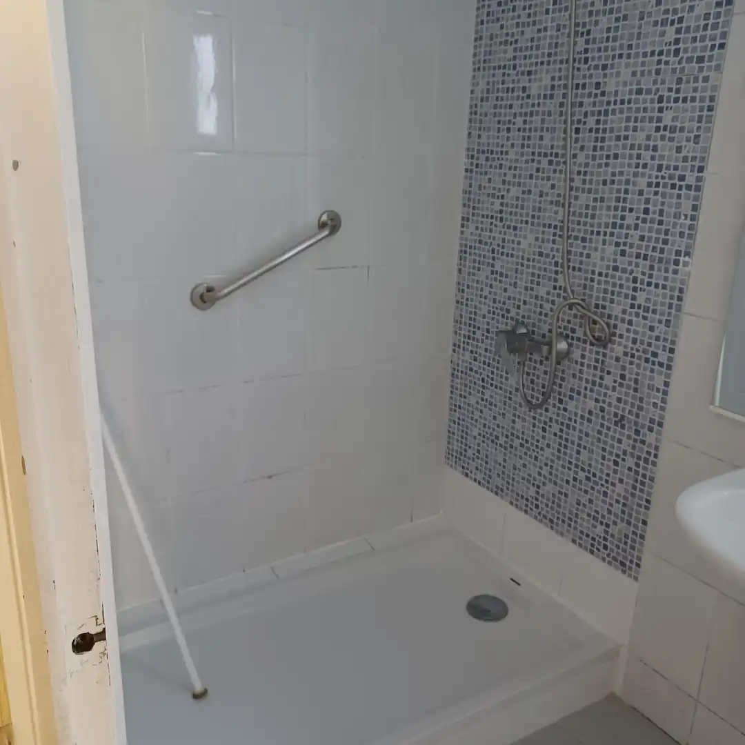 Baño de Piso en venta en Terrassa con Terraza y Balcón