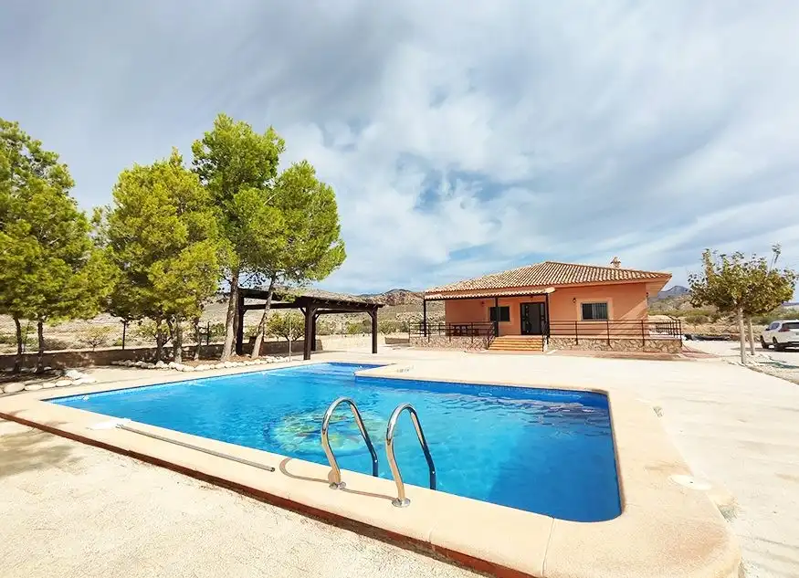 Haus mit Garten zum Verkauf in Abanilla