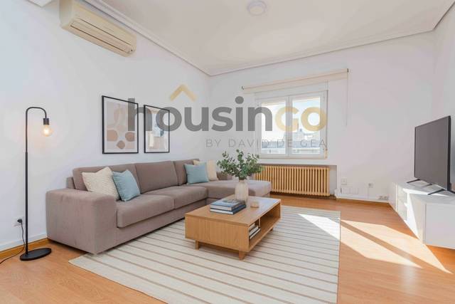 Piso en Alquiler en Alberto Alcocer en Hispanoamérica - Bernabéu