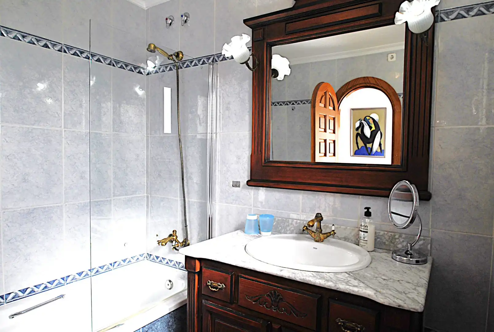Bathroom of Houses for sale in Fuengirola  with Air Conditioner, Private garden and Terrace